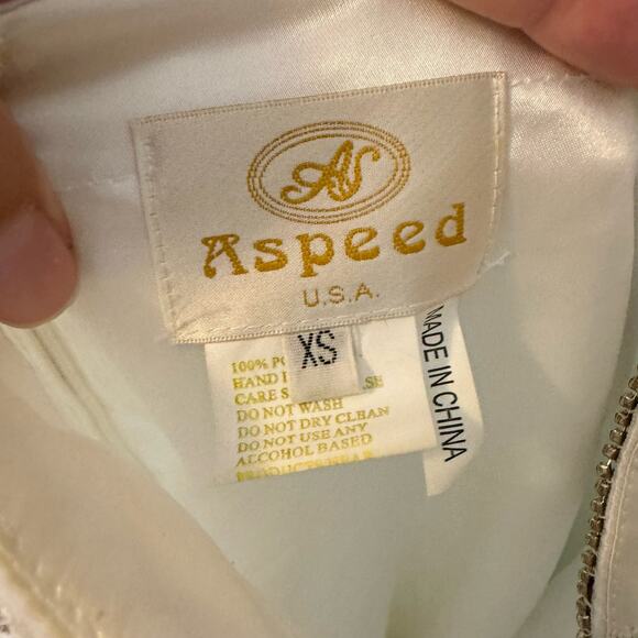 Aspeed USA Gown XS Wedding Bride Crystals Beaded Open Back Lace Sleeveless White - Picture 13 of 14